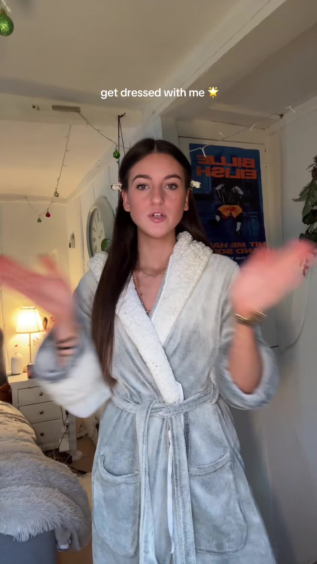 TikTok post by @ventwithdaisy2 for White Fox Boutique. Caption reads: forgot to post this last week so here you are!! 🌟....