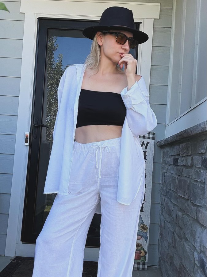 Instagram post by @dileks_journal for Truekind. Caption reads: Ad- Confidence starts with the right support — and....