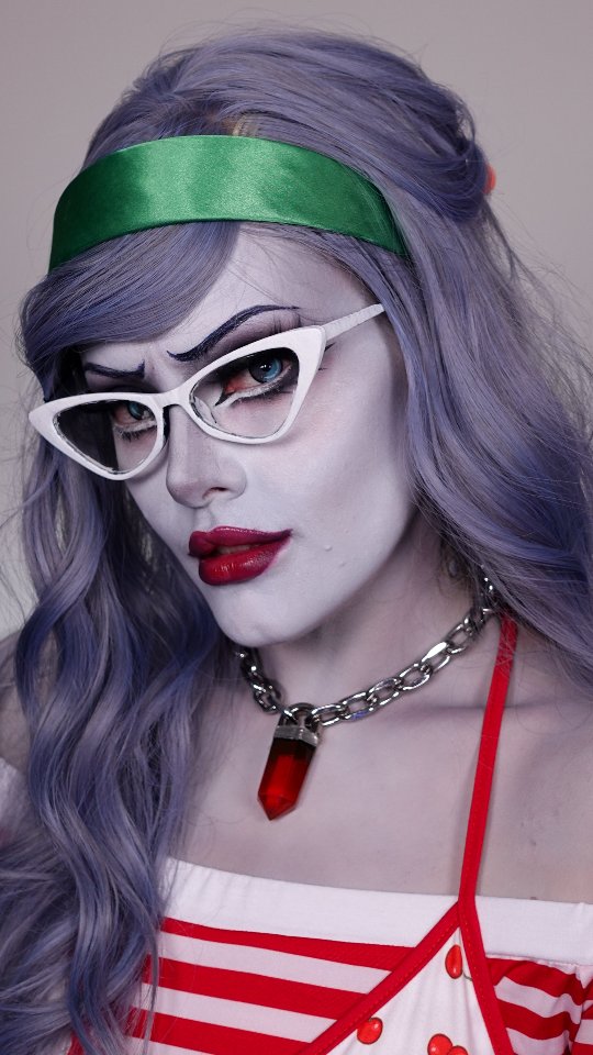 Instagram post by @byhazelj for HNB Cosmetics. Caption reads: Halloween makeup 9/31: done ✔️ 

*some products....