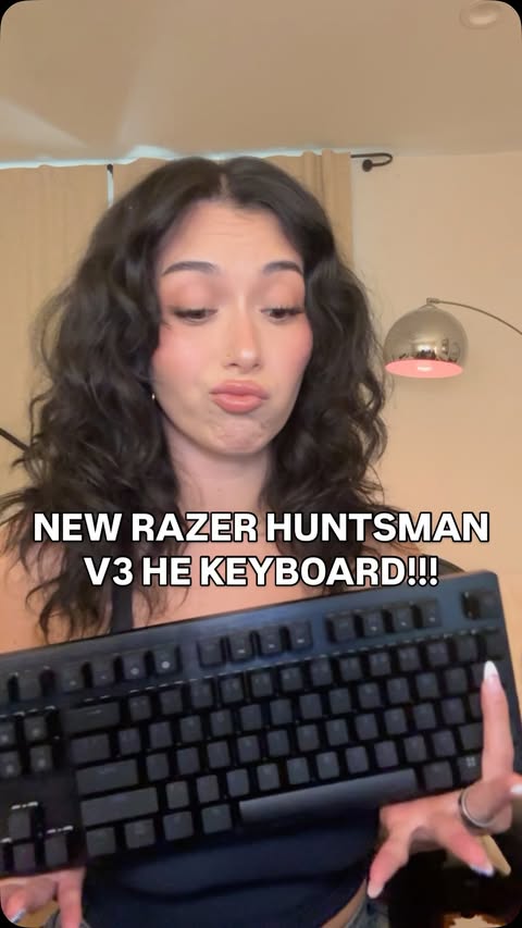 Instagram post by @raeibon for Razer. Caption reads: AHHHHH thank you @razer for sending me this....