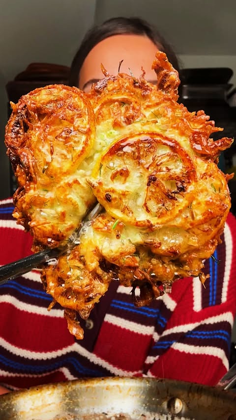 Instagram post by @carolinagelen for Pete & Gerry's. Caption reads: LEMON FENNEL LATKES #PeteAndGerrysPartner —....