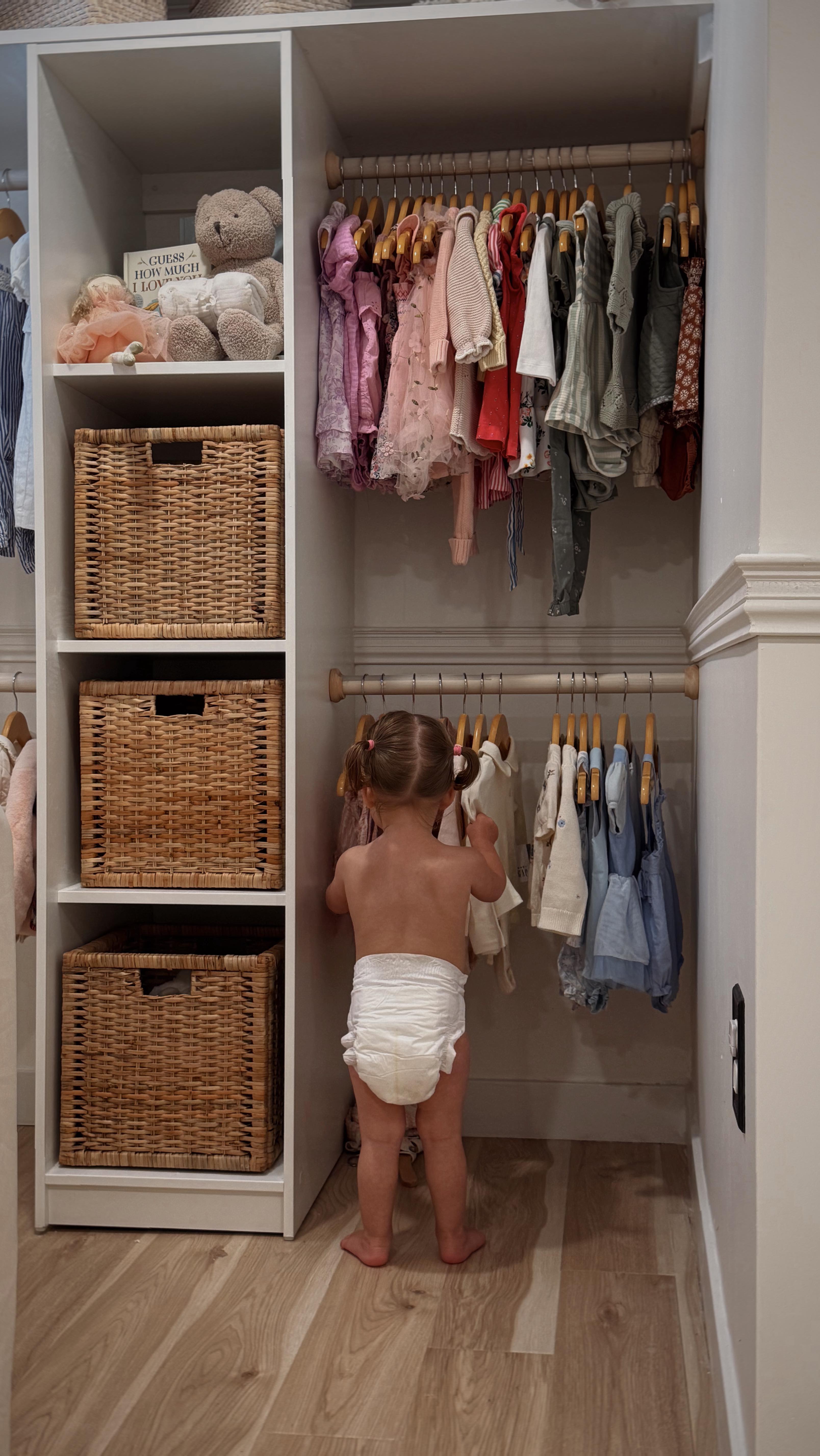 Instagram post by @danielle__rachael for DYPER. Caption reads: [...] Diapers are made of over 75% plastic 🤯....