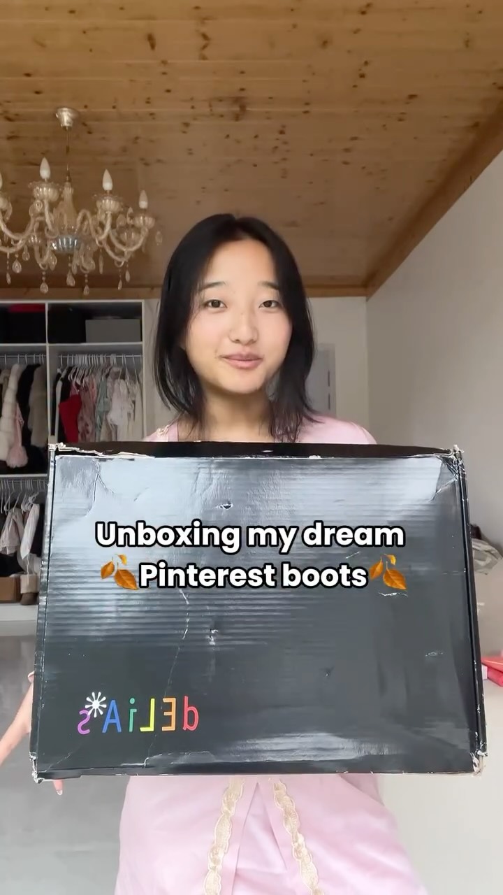 Instagram post by @eden.laa for Dolls Kill. Caption reads: Whole fit from @dollskill 

#gifted.