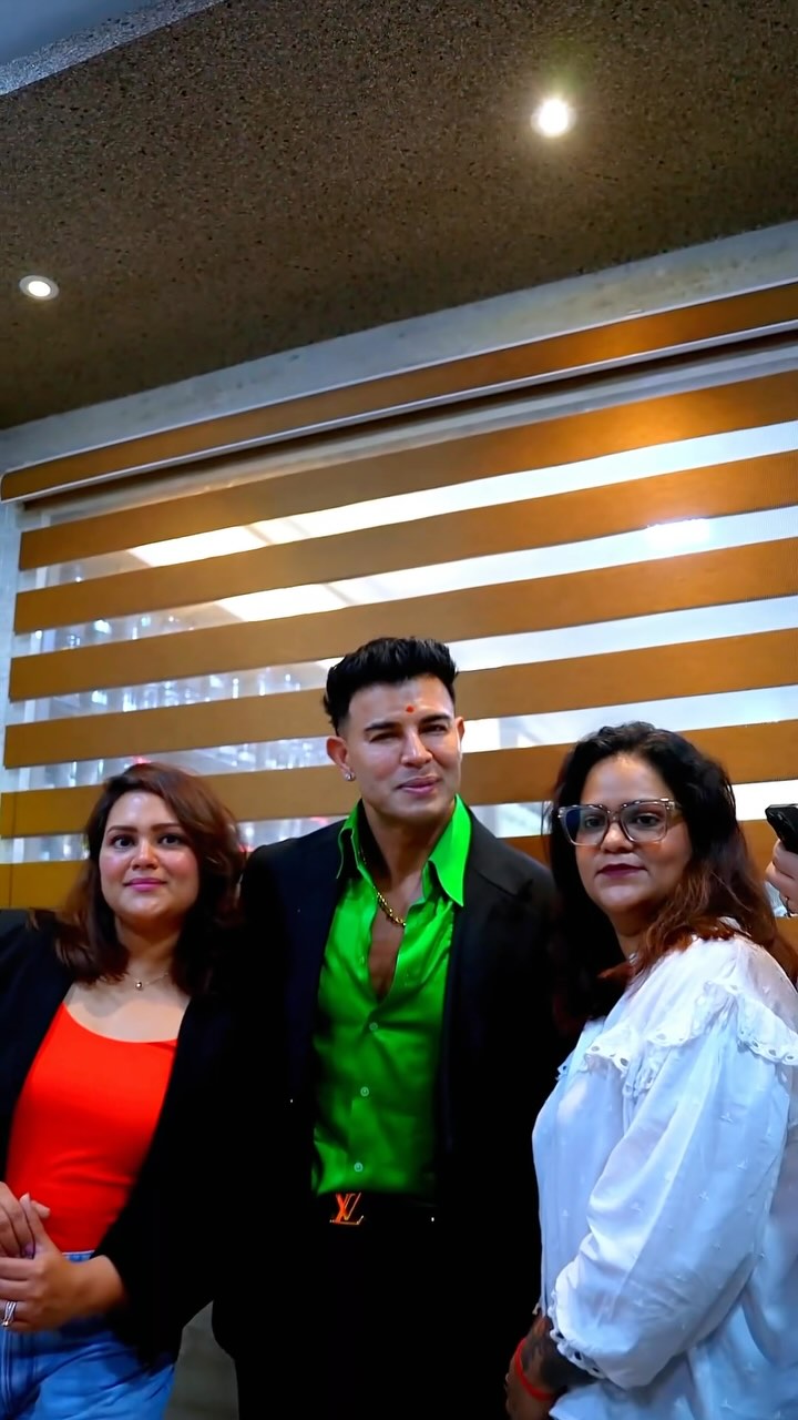 Instagram post by @alipatel_786 for Protein World. Caption reads: [...] Biggest Supplement Store @proteinworld_india....