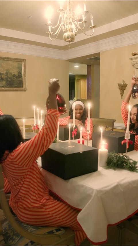 Instagram post by @moeediggs for D'USSE Cognac. Caption reads: [...] of pouring into your people. 🎄🤎....