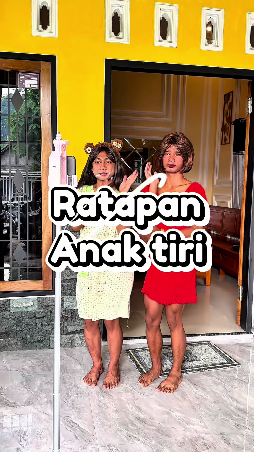 TikTok post by @sahabatawanreal for Hobebar Indonesia. Caption reads: Ratapan anak tiri #NapasSegar #MouthSpray #HobeBar....
