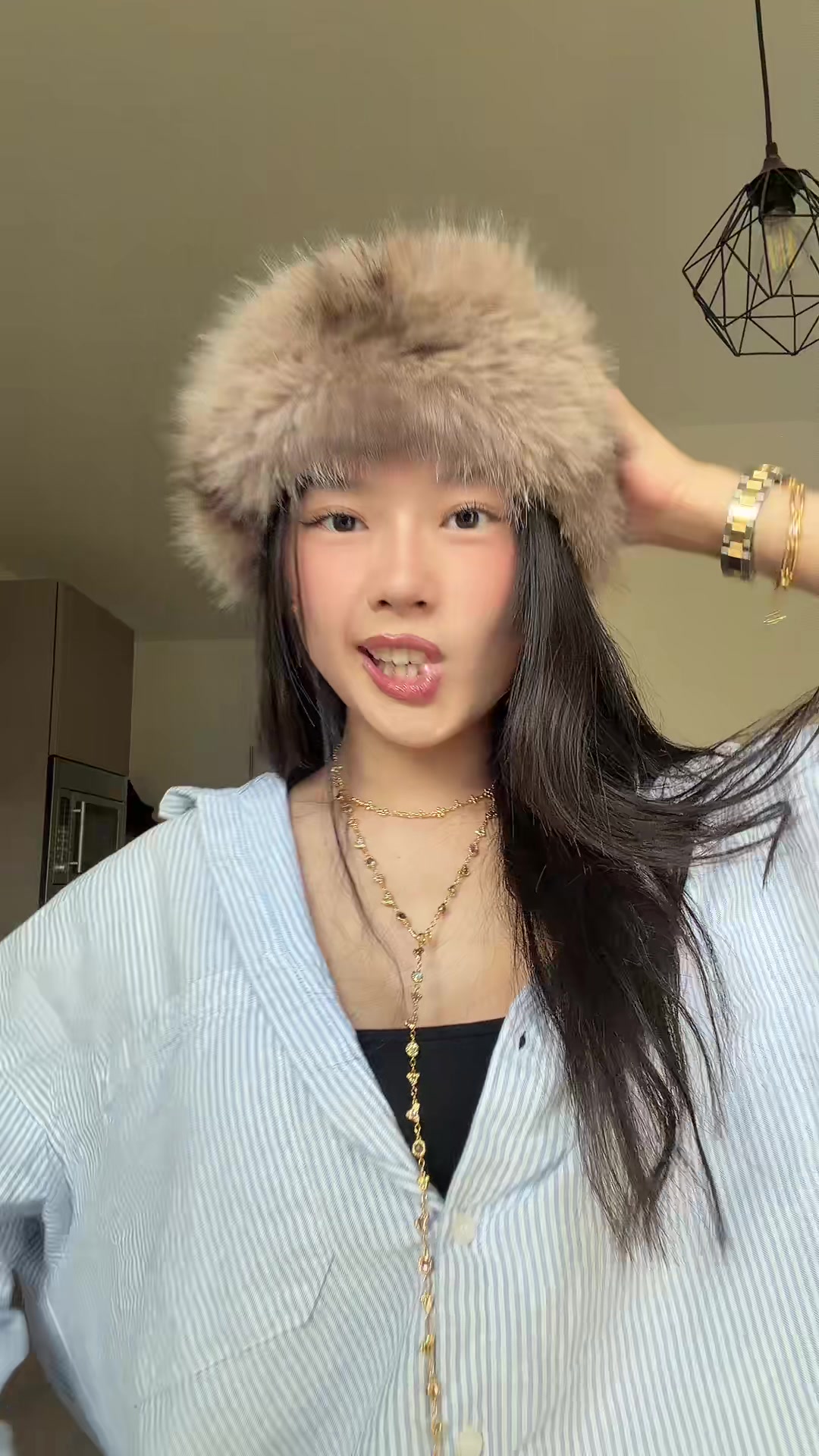 TikTok post by @oniyooon for En Route Jewelry. Caption reads: 🤍 @en route jewelry.