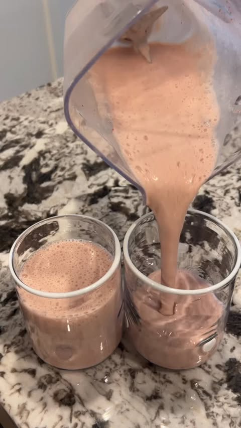 Instagram post by @bayleennicole for Ka'Chava. Caption reads: [...] ends better with a Strawberry Ka’Chava....