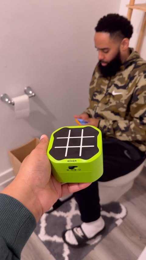 Instagram post by @domirahnel for GiiKER. Caption reads: HAPPY HOLIDAYS 🎄@giikerglobal games are now....