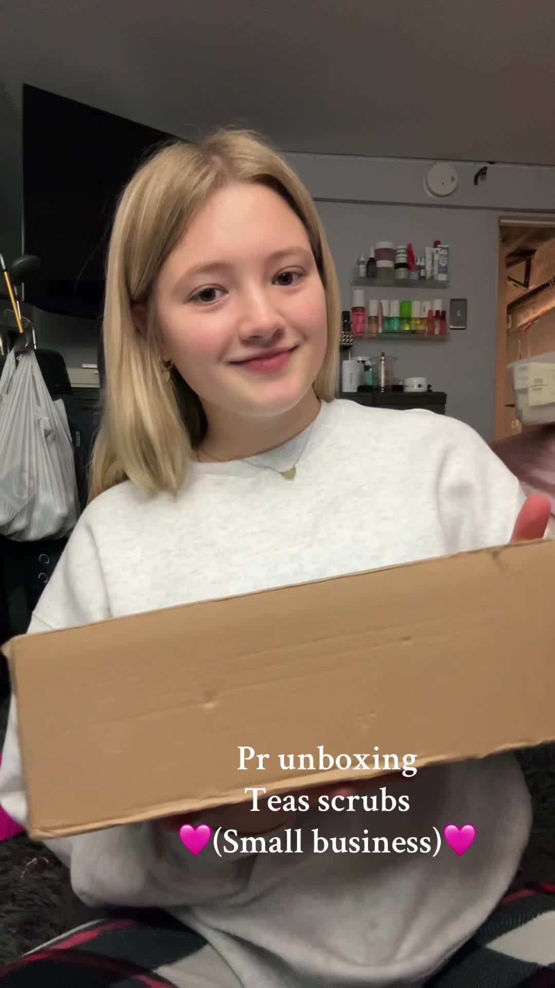 TikTok post by @zoe223254_ for Teami Blends. Caption reads: I love these products!!🩷@tea's scrubs 🥰 #fyp....