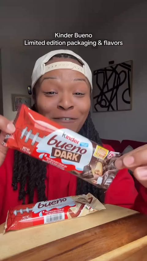 Instagram post by @munchwithdes for Kinder. Caption reads: #AD The Big Game just got sweeter 🏈🍫 Kinder....