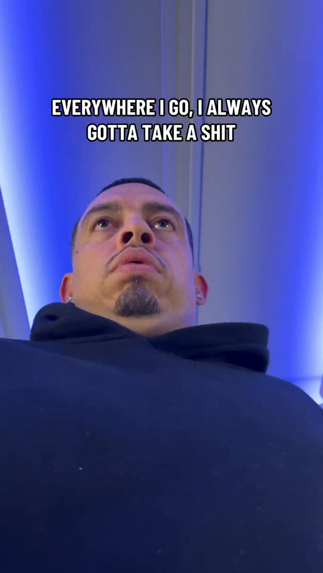 Instagram post by @wearetheizzys for Southwest Airlines. Caption reads: My stomach don’t care if I’m on a plane 😩....