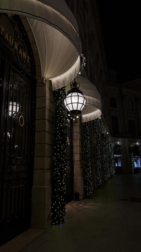 Instagram post by @lucyy.jd for Memo Paris. Caption reads: [...] #memoparis #nichefragrance #u.