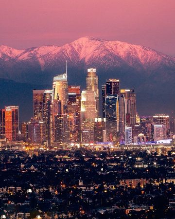 Instagram post by @neohumanity for Edelkrone. Caption reads: [...] on Motion: A Timelapse Film Powered by....