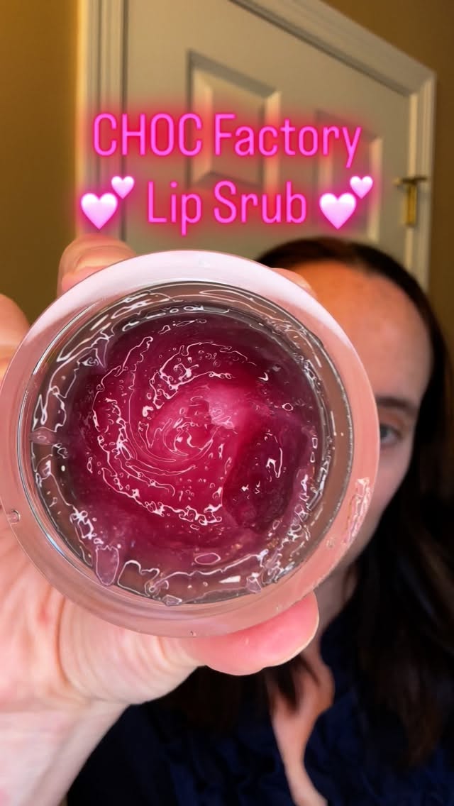 Instagram post by @ihearteverithing for Stack Influence. Caption reads: Pretty in Pink 🫦 #gifted

@chocfactoryhq Lip....