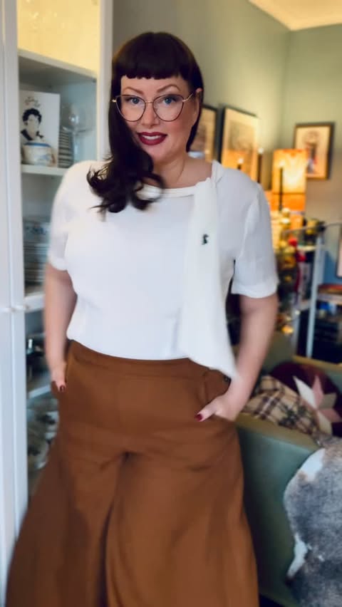 Instagram post by @badhairgoodshoes for Son de Flor. Caption reads: Did you know that @sondeflor has created a Zero....