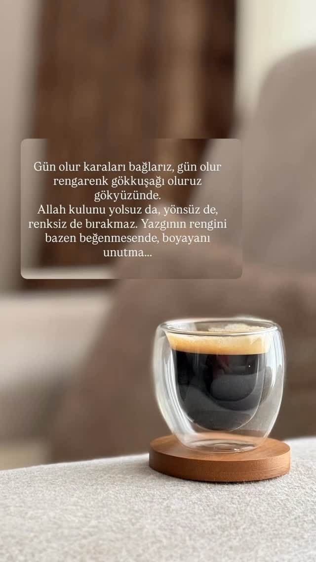 Instagram post by @eylemshe for English Home. Caption reads: Gün olur karaları bağlarız, gün olur rengarenk....