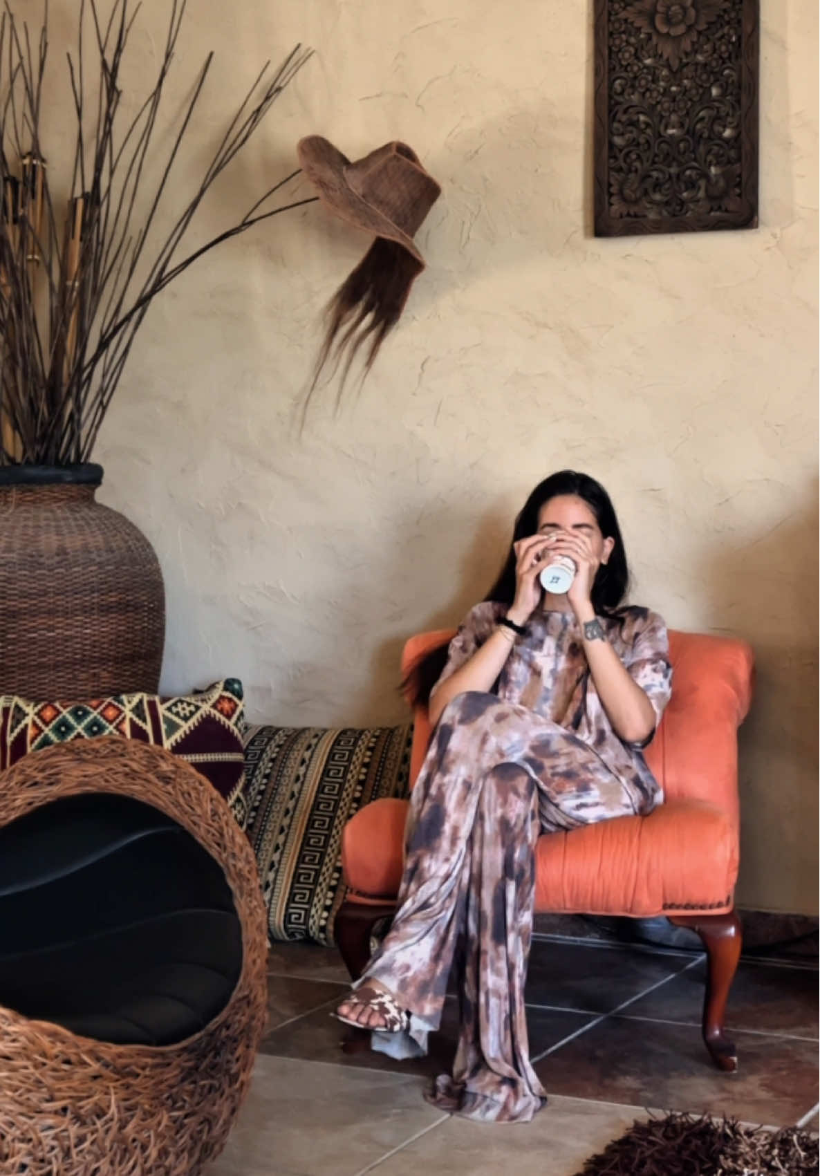 TikTok post by @yasminaeyadd for Vileda. Caption reads: Smart girls work with smart tools🤍 @viledaegypt....