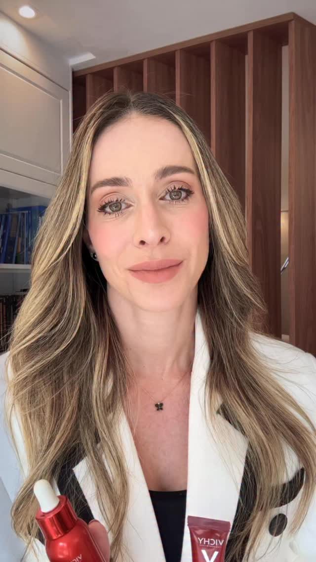 Instagram post by @dramichelemonteiro for Vichy Brasil. Caption reads: Eu e @vichybrasil te convidamos a olhar pra sua....