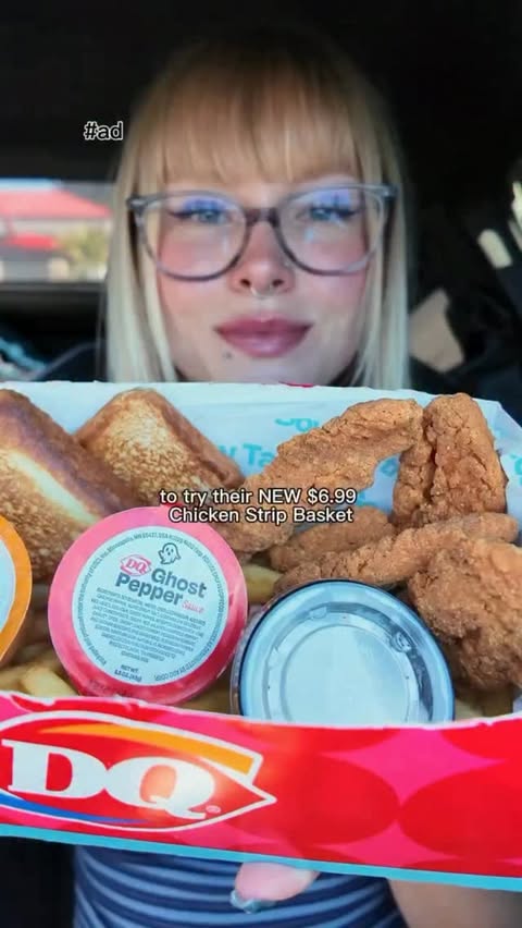 Instagram post by @jillyeatss for Dairy Queen. Caption reads: [...] #chickenstrips #tastetest #jillyeats....
