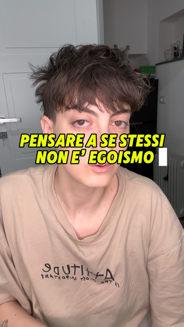 Instagram post by @andreverde__ for Unobravo. Caption reads: pensare a se stessi non è egoismo, è uno strumento....