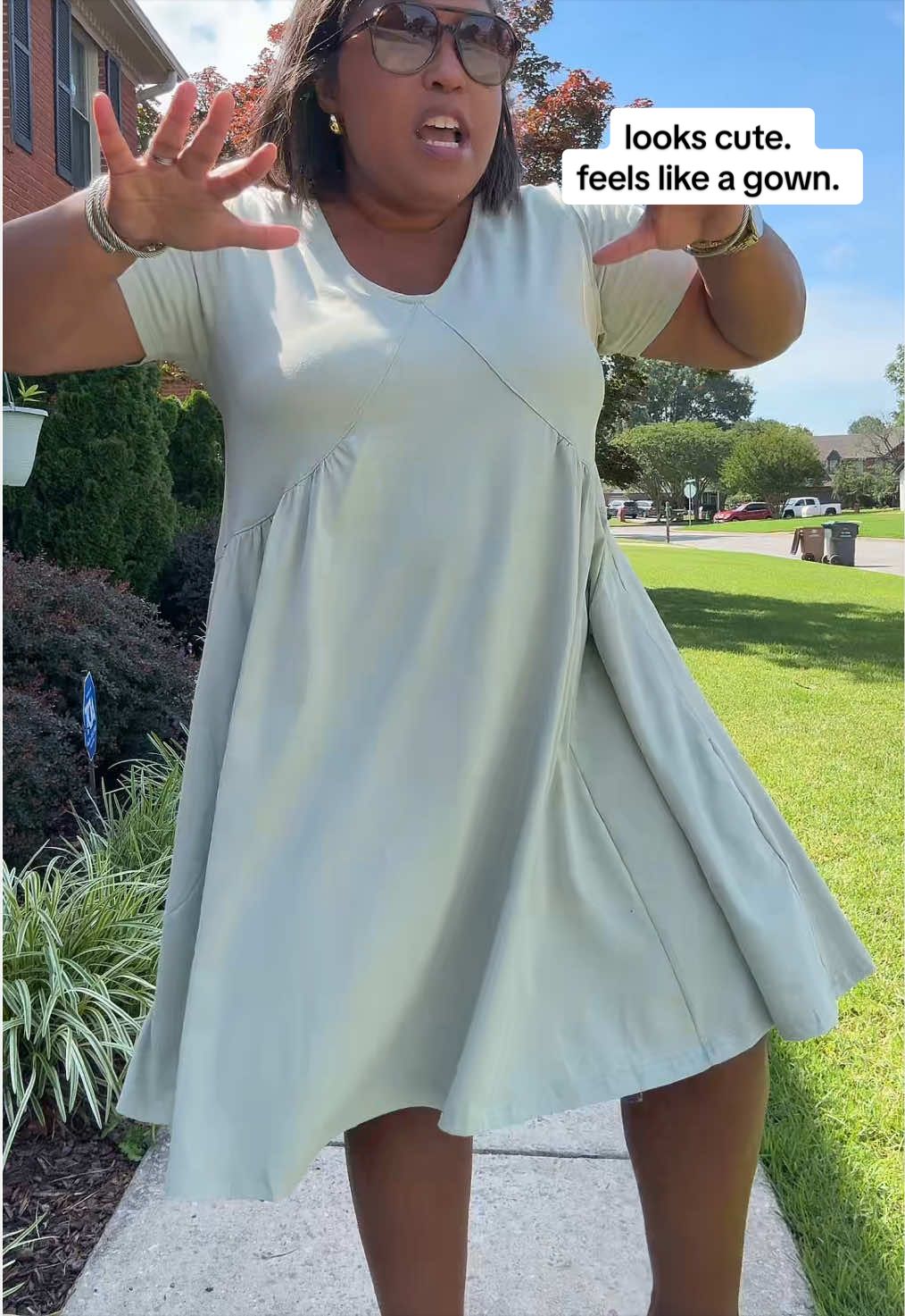 TikTok post by @definitelydarcia for SCUSTY. Caption reads: [...] #summerwins #midsizepetite #size14style....