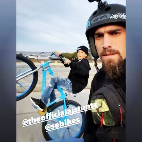 Instagram post by @theofficialajstuntz for SE Bikes. Caption reads: [...] Thank You!!!! @jakobsantos1911wcc 📸....