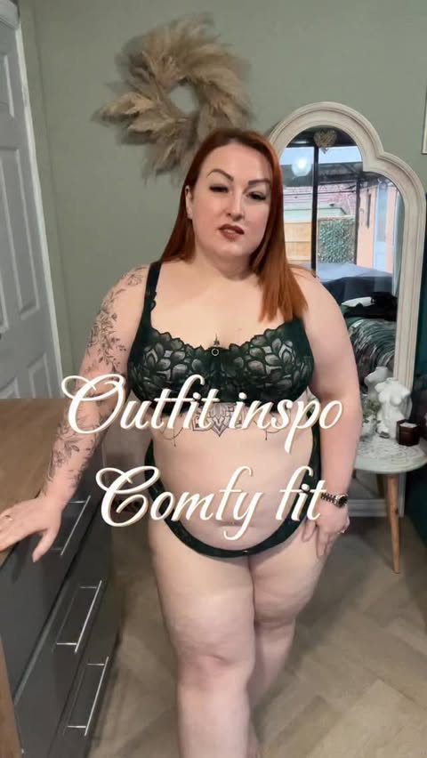 Instagram post by @curvy_crazy_cute for Halara. Caption reads: Comfy cute outfit for today 🥰

Sorry I’ve been so....
