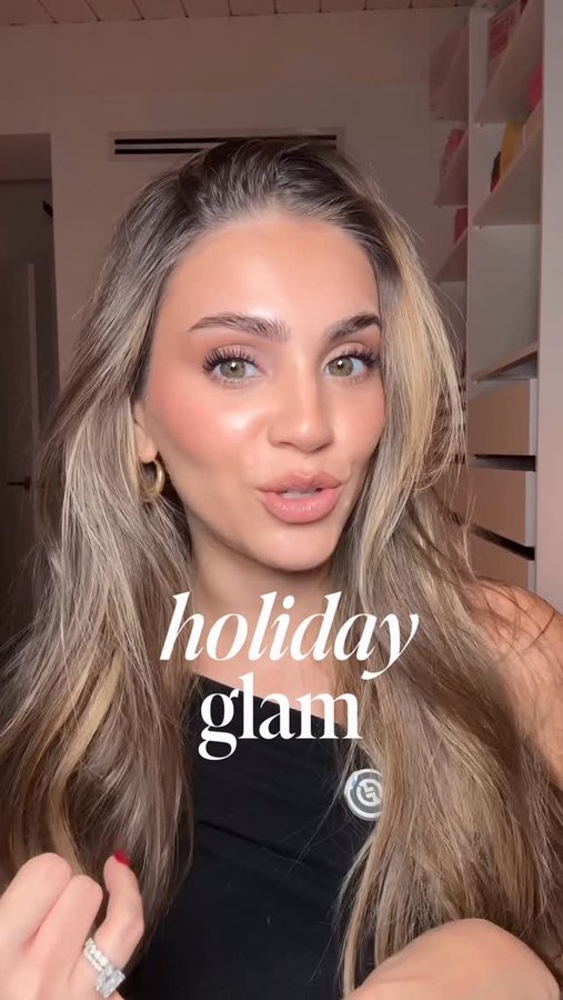 Instagram post by @meliscifcili for Laura Mercier. Caption reads: Glam that actually looks good in-person >>> Save....