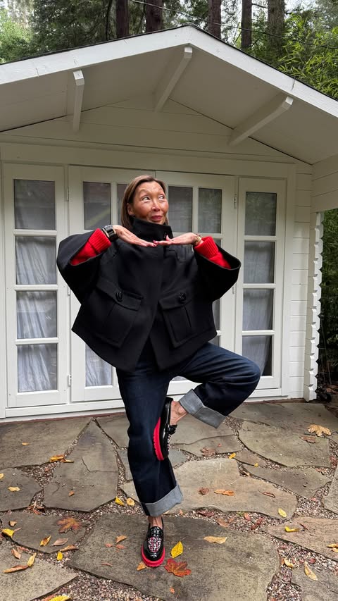 Instagram post by @californiaistoocasual for Onitsuka Tiger. Caption reads: these shoes are the bomb 🧨
@onitsukatigerus....