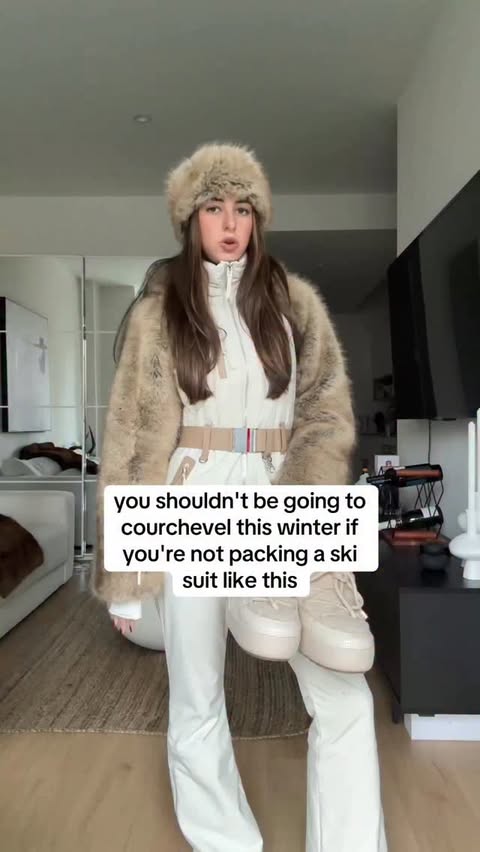 Instagram post by @blakeevinn for RUDSAK. Caption reads: [...] ‘SKI CHIC’ for links and use code....