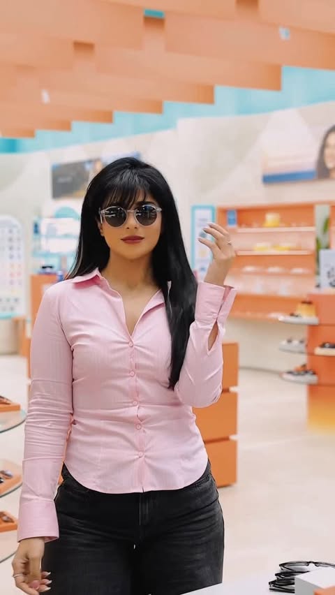 Instagram post by @zinobia.mistry for eyewa. Caption reads: @eyewa - High quality styles at great prices 🕶️....