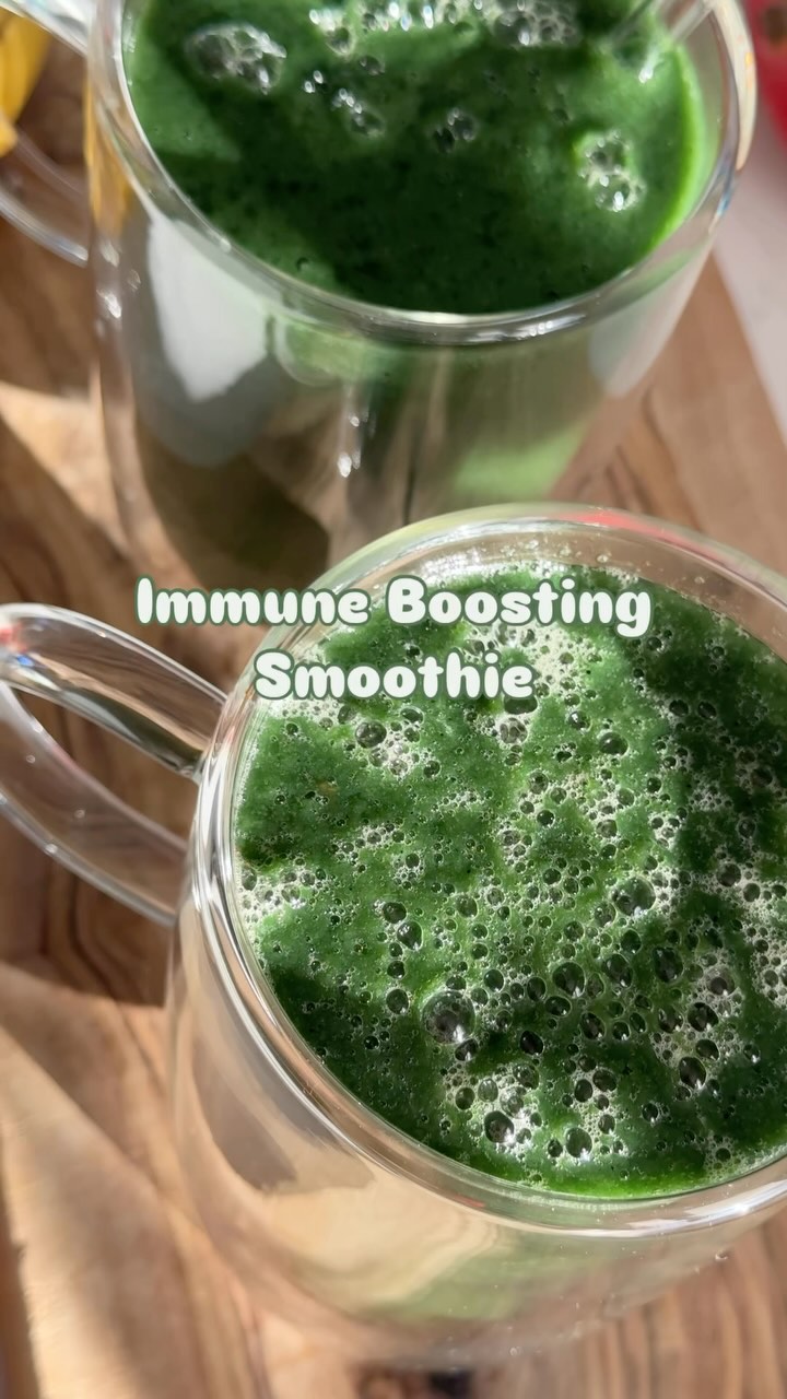 Instagram post by @sunnymeryhealthylife for THRIVE Magazine. Caption reads: 💚 One of my favorite Immune Boosting Smoothies....