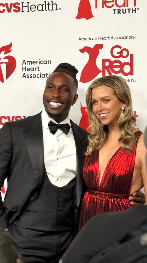 Instagram post by @ashwilking for American Heart Association. Caption reads: Honored to represent the @tonal community and....