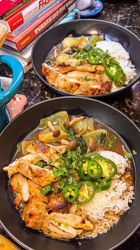 Instagram post by @hoangviton for Thrive Market. Caption reads: 🤎Cold weather fronts call for bowls that hug you....