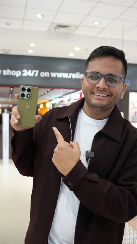 Instagram post by @arshgoyalyt for Reliance Digital. Caption reads: [...] the Motorola Signature, now only at Reliance....