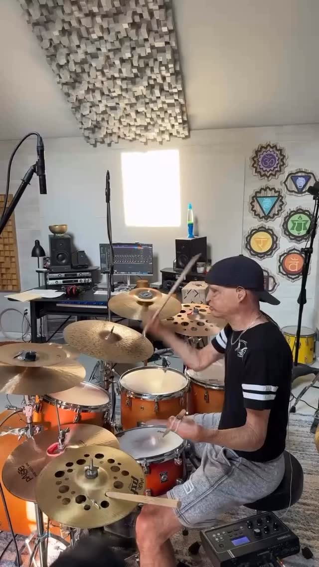 Instagram post by @destroyadrum for EVANS Drumheads. Caption reads: GROOVE CONTEST + PRIZES
You can post your take on....