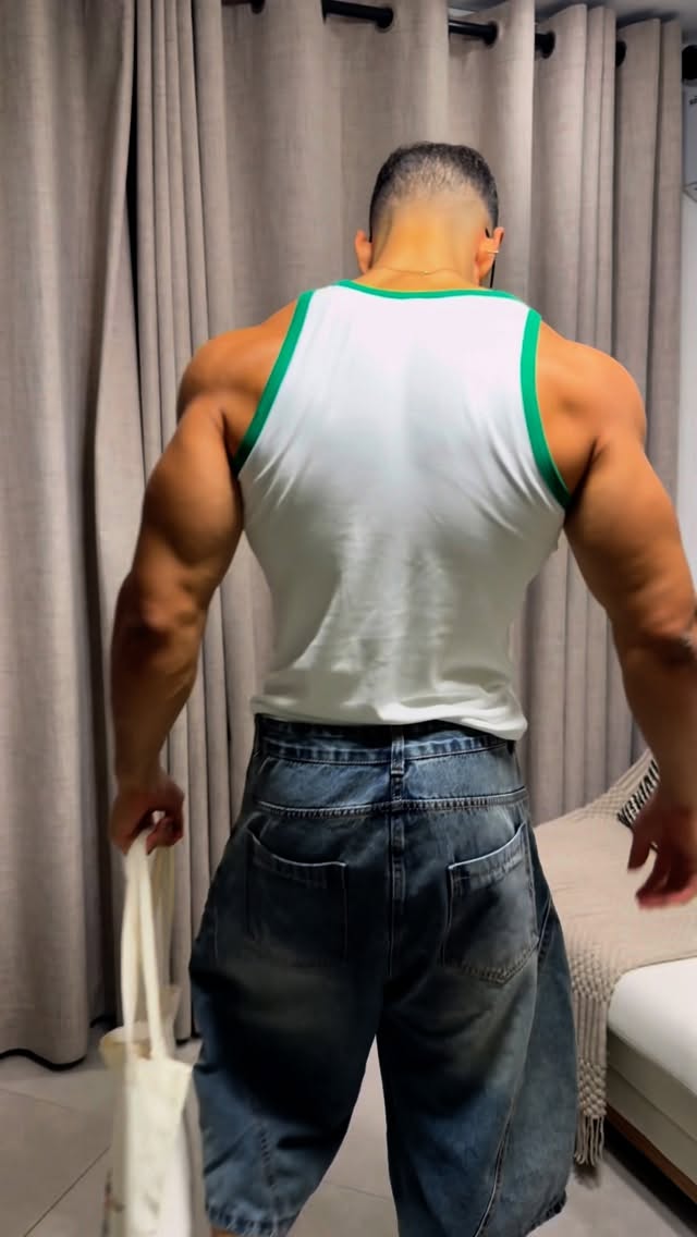 Instagram post by @mauroxandres for Coyote Jocks. Caption reads: GRWM in the new color, same vibe. Cotton Ringer by....