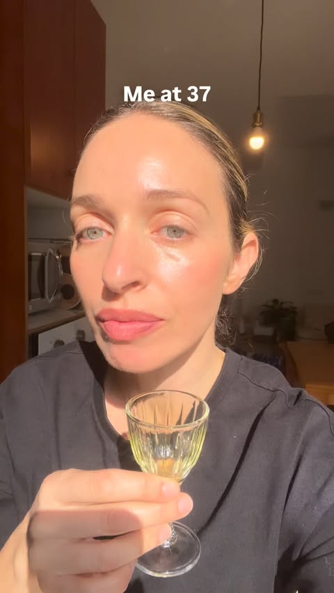 Instagram post by @sk.rituals for Zoefull. Caption reads: Every morning I take: half a tablespoon of wild....