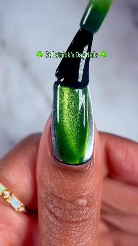 Instagram post by @suziemoon626 for Cirque Colors. Caption reads: [...] ☘️ @holotaco Magnetic Taco & @cirquecolors....