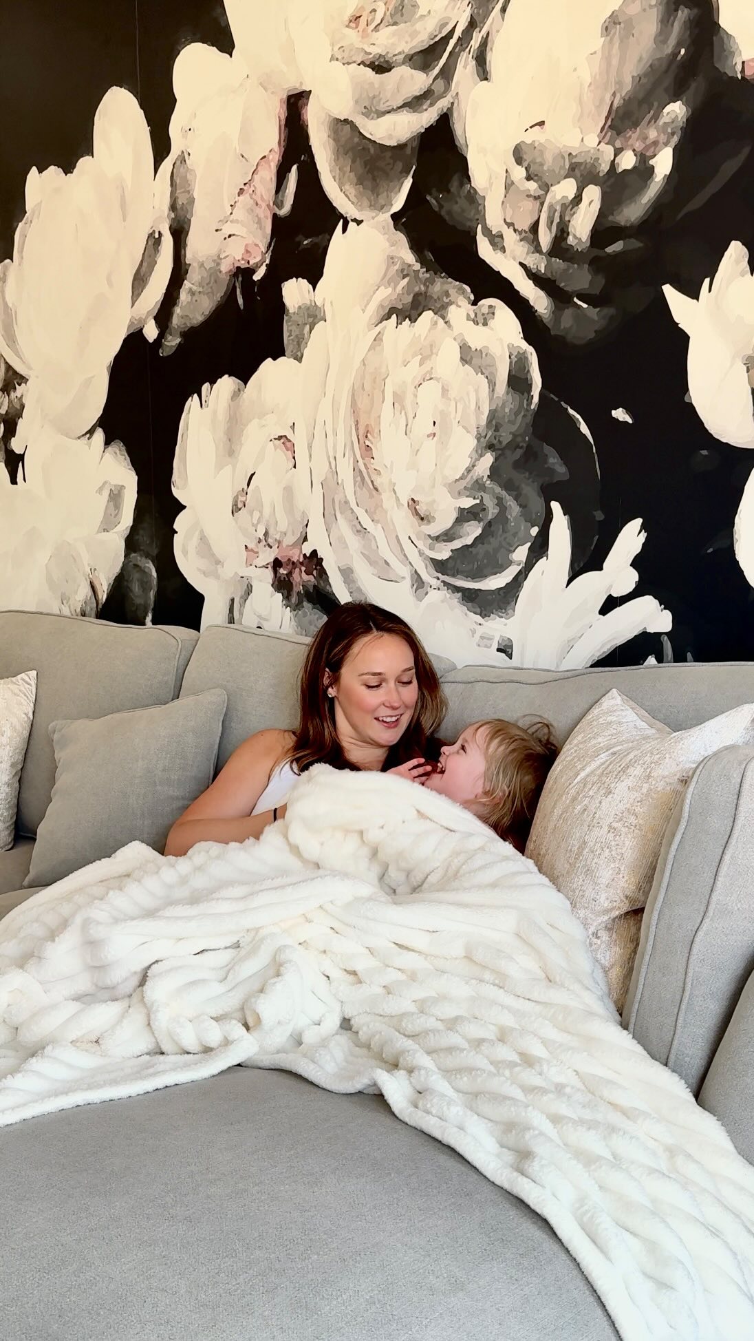 Instagram post by @deirdres_design for Bedsure Home. Caption reads: Cherishing these precious moments with my....