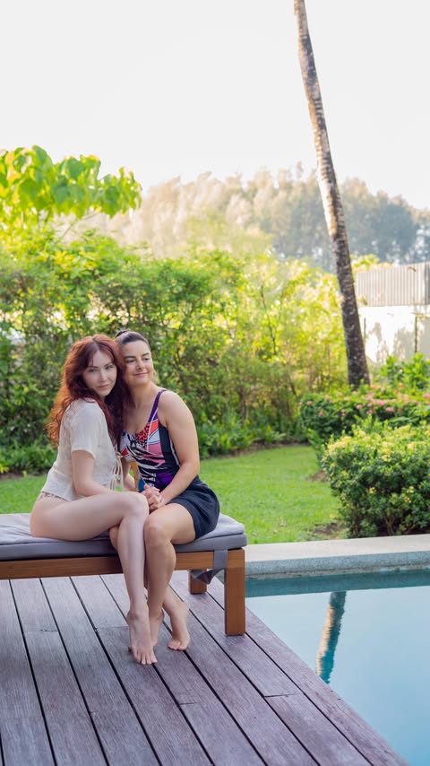 Instagram post by @lezseetheworld for Amazing Thailand. Caption reads: We feel so comfortable here in Thailand as a....