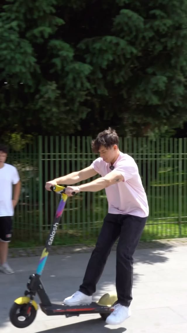 Instagram post by @bogdanmuresan10 for Mobilfox. Caption reads: #fyp #foryou #viral #viralvideos #funny #mobilfox.