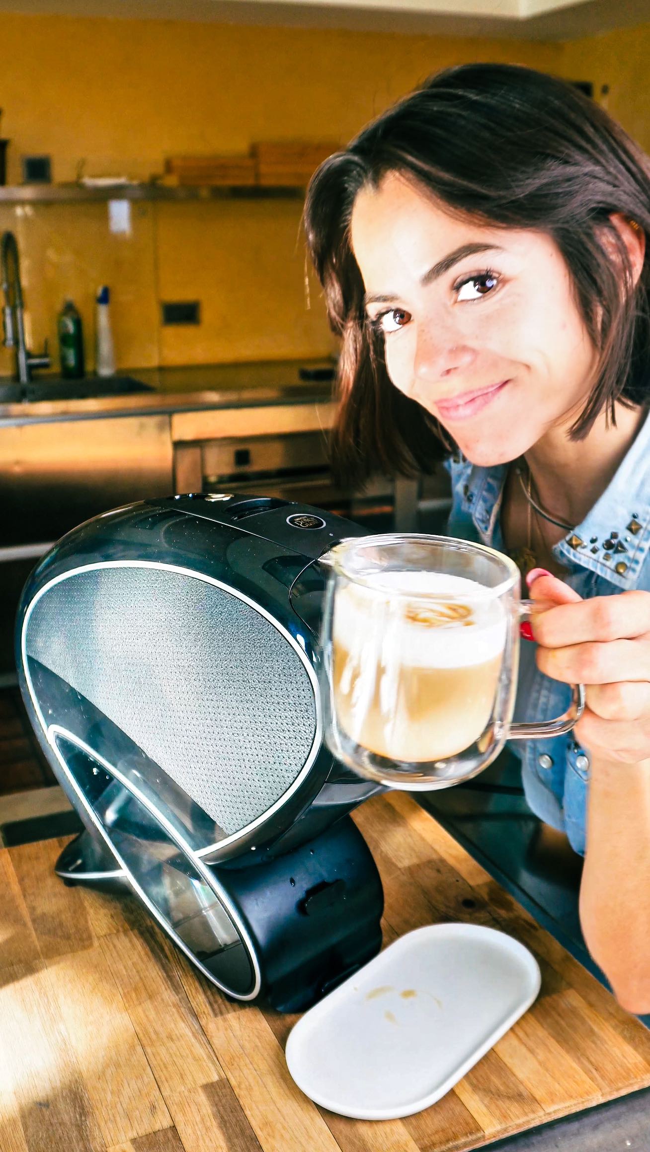 Instagram post by @orgasmiccooking for NESCAFÉ. Caption reads: Quand le caramel au beurre salé rencontre le Latte....