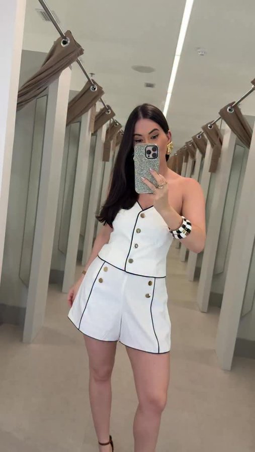 Instagram post by @rafasampaiio for Lojas Renner. Caption reads: Conjunto maravilhoso na @lojasrenner....