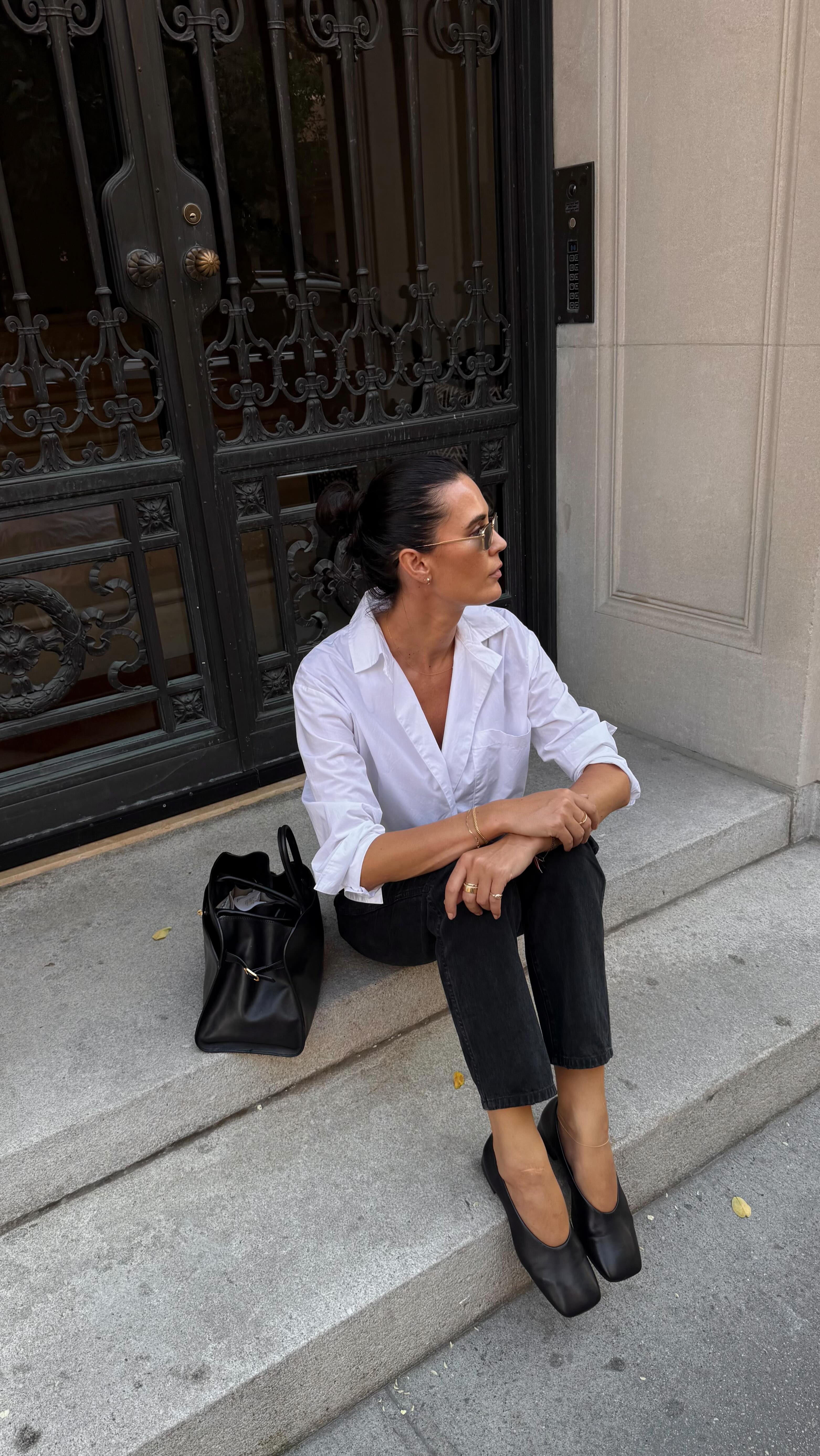 Instagram post by @ivanakorda for Aerosoles. Caption reads: / easing into fall with comfort and style with....