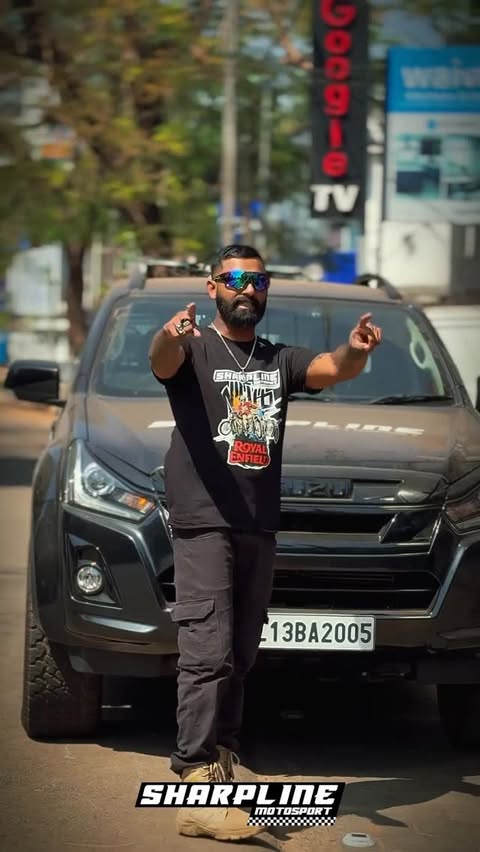 Instagram post by @sharplinemotosport for Royal Enfield. Caption reads: [...] Gift yourself a legend 🎁
All Royal Enfield....