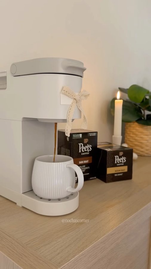 Instagram post by @nochascorner for Bose. Caption reads: Journal With Me ft. @PeetsCoffee 📔☕️✨

Recently,....