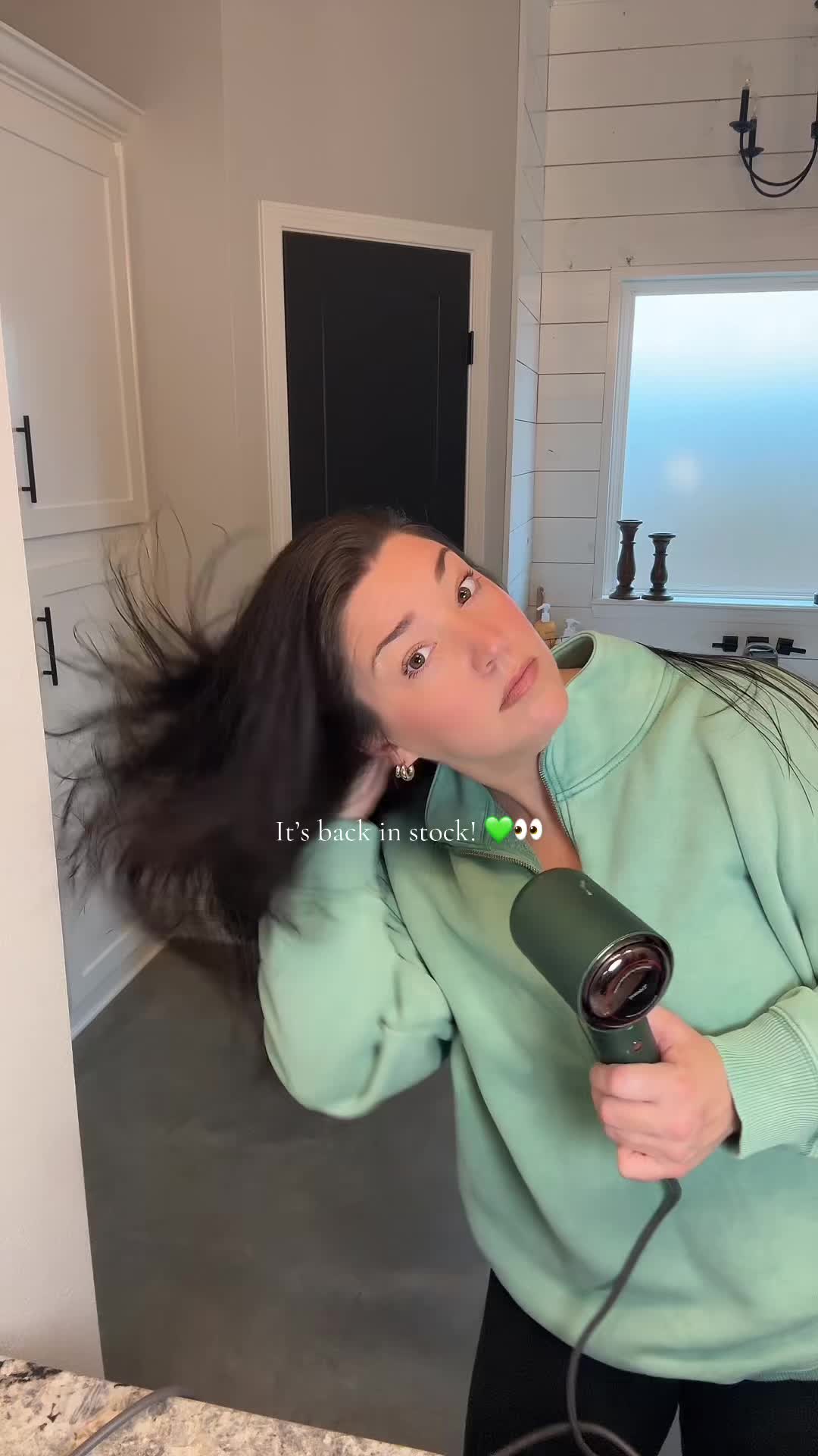 TikTok post by @alainahale for Tideway. Caption reads: [...] you time & looks cute doing it!💨💚@Tideway....