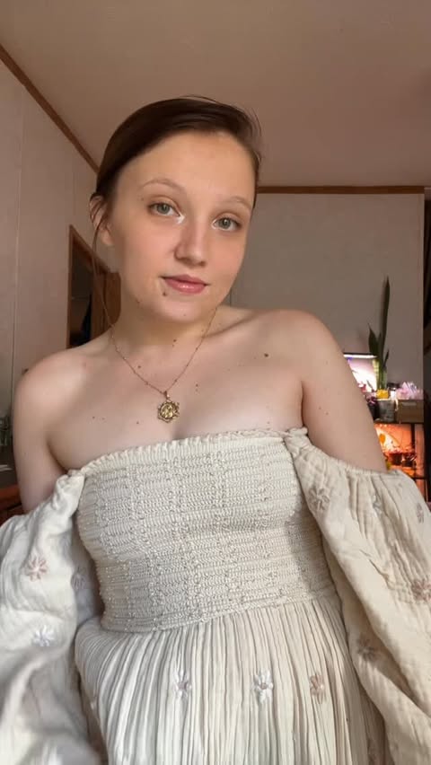 Instagram post by @mamaruppert for Vidawheel Jewelry. Caption reads: Manifesting confidence, self love & self worth....